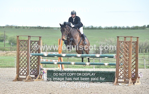 JAC_4396 - CLASS 10 SAT Senior Foxhunter/ 1.20m Open