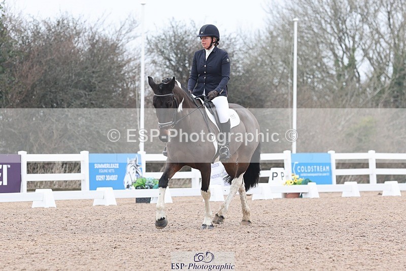 250216-112004-05297 - 155-Caroline.Hutchens-Clogorrows.Socky