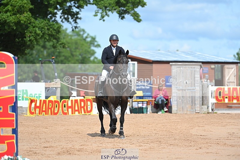 230721A-105330-05481 - Cls 6, 2 Star Medium 1.35m