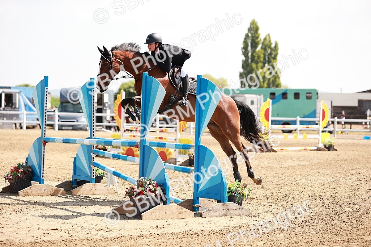  - Class 23 - Senior 1.05m