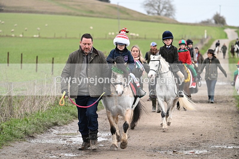 WJ7_1337 - Walk Home