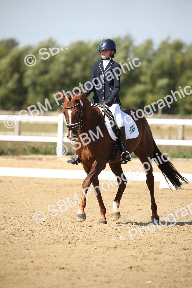 SBM_004208 - Class 11 - Novice 5 - 10.24-11.20