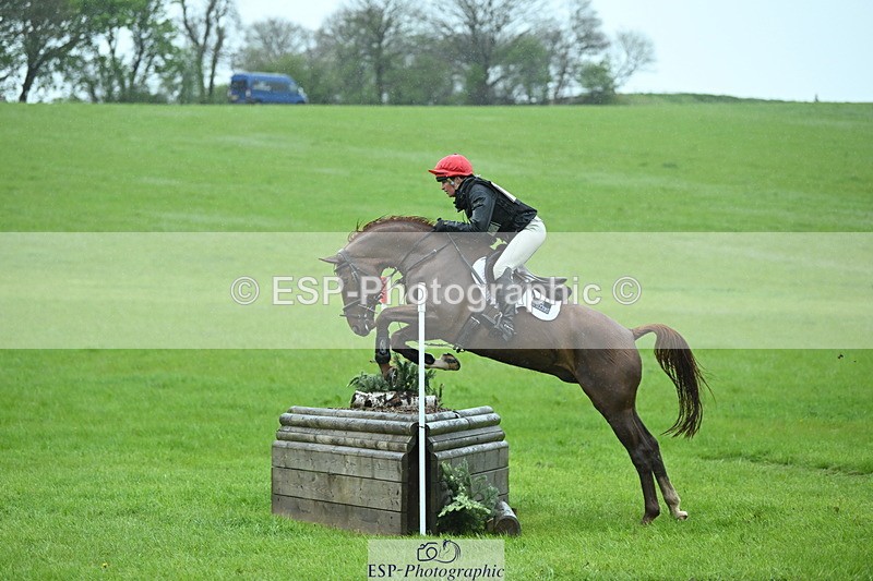 250418-131240-04399 - 256-Rosie.Bradley-Hole-POZNAN.VD.WATERMOLEN