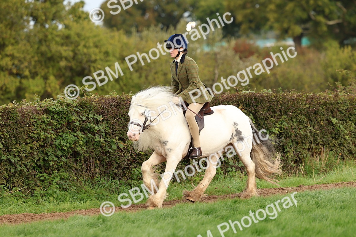 SBM_56662 - S40 - Starters Ridden Showing
