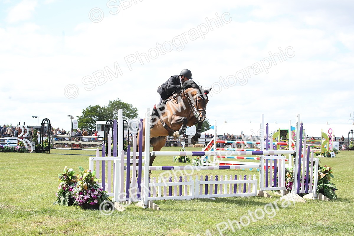 SBM_17360 - Class 208 - Senior Foxhunter 1.20m Open