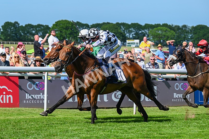 300526-Race 5-Glenfinnan-6461