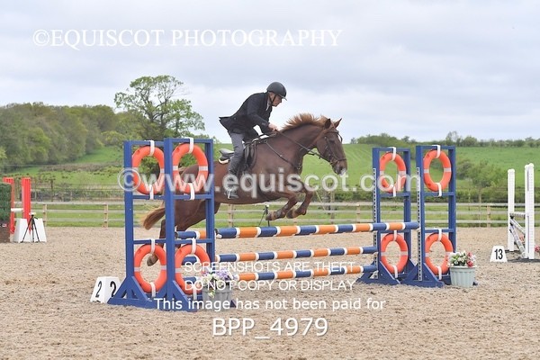 BPP_4979 - CLASS 24 SUN Senior BritiNovice/ 90cm Open