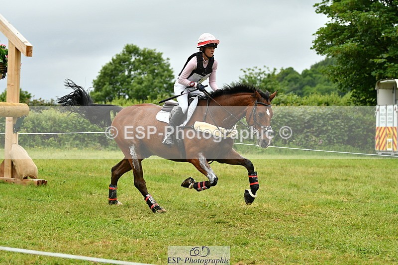 250524A-094838-08599 - A-009-Clementine.Crosthwaite.Eyre-LYJADOR