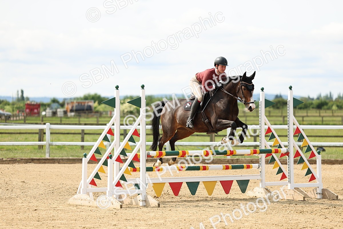 SBM_004390 - Class 16 - Senior British Novice - 90cm