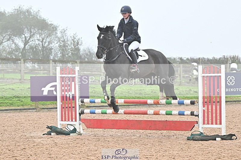 241103A-113111-07067 - SUN Cls 18 British Novice and 90cm Open