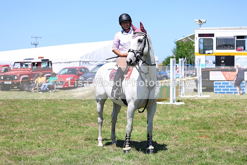 3E7A5698 - Class 9: Senior British Novice/90cm open