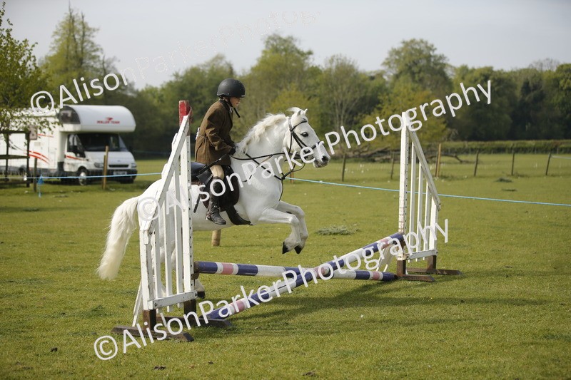 20260426-1057 - Class 1 - Mini Jumping - Lead rein or Assisted