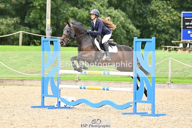 230930-122732-00476 - Cls 5 Pony Foxhunter & 1.10m Open