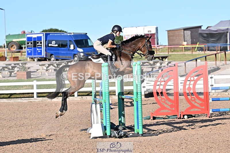 250708A-190849-00749 - 100cm Classes