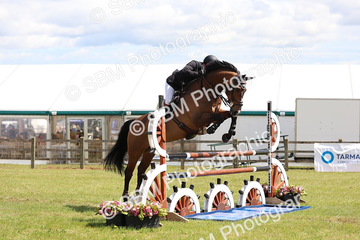 SBM_13818 - Class 206 - Senior Newcomers - 1.10m Open