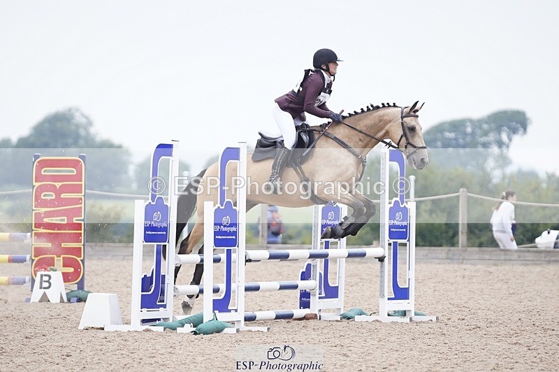 240831A-141642-04064 - 211-Fiona.Lewis-BALLYANNY.BUTTONS