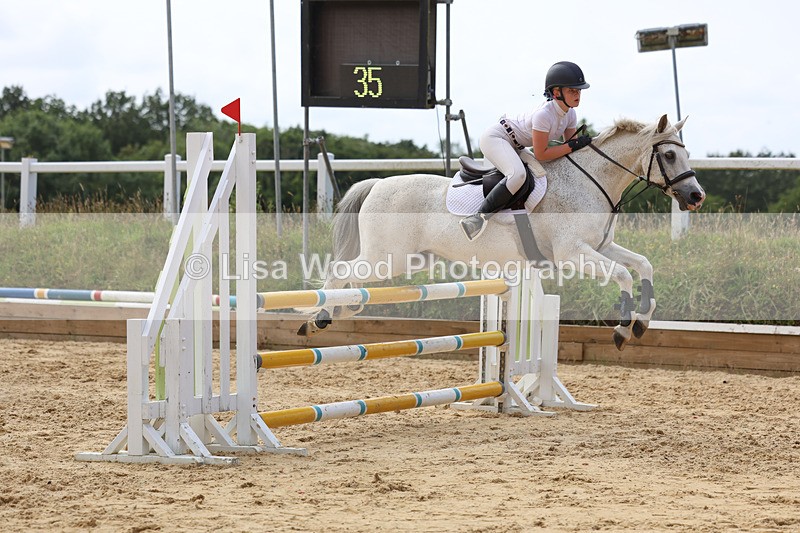 3E7A4321 - Class 10: 90 cm open