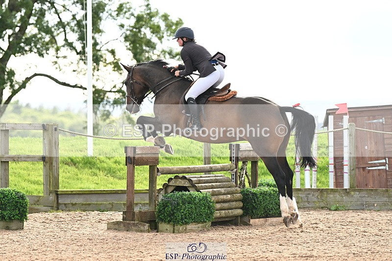 240912A-170702-02469 - Cls 7 Snr 90cm Open Speed Derby