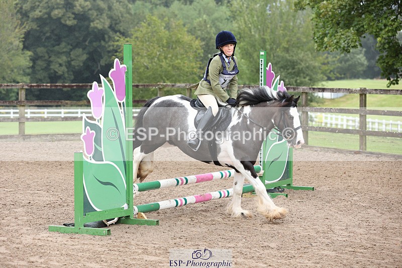 240822X-085158-00176 - 40cm R1 8.30 to 9.30