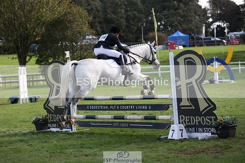 231022-131249-27571 - 434-SPINK.BUSTER-Sue.Parkes-TrotUp+SJ