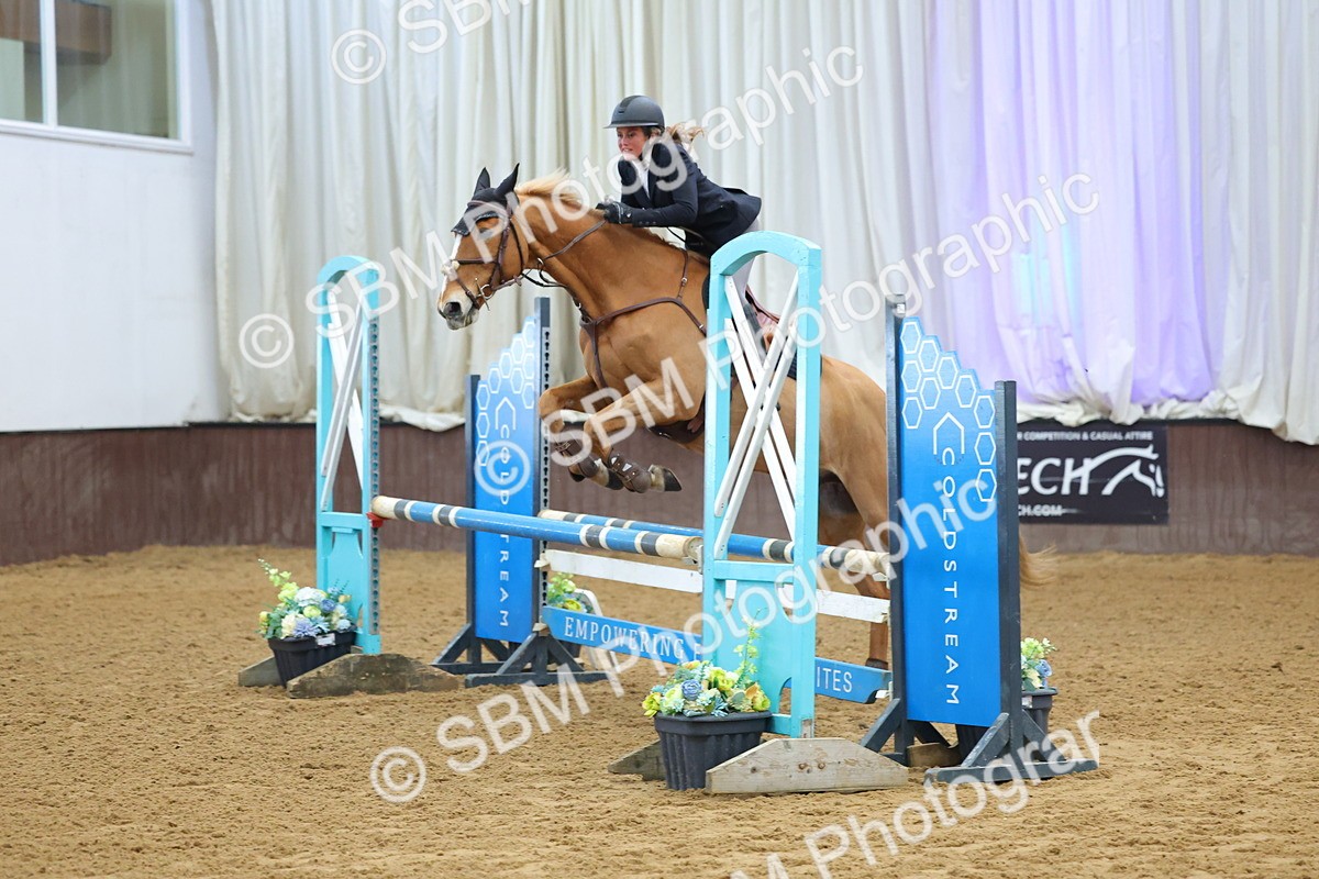 SBM_009936 - Class 21 - Nupafeed Supplements Senior Discovery/ 1m Open - First Round (1.00m)