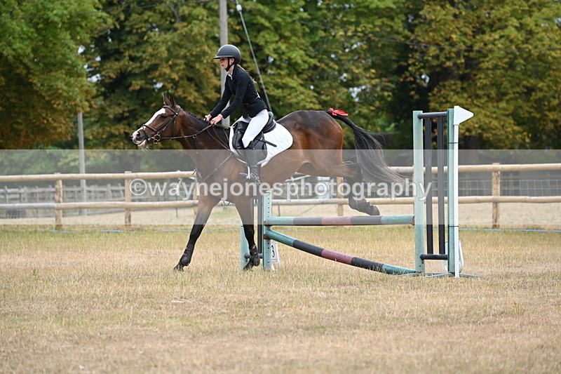 WJ6_0577 - Class 14 Intermediate Jumping 75cm