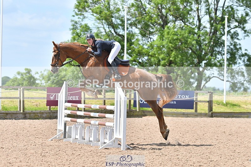 240609A-111756-04492 - Cls 17 Snr 1.05m Open