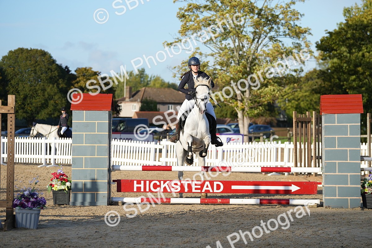 SBM_29438 - J44 - Horse & Hound Open 70cm