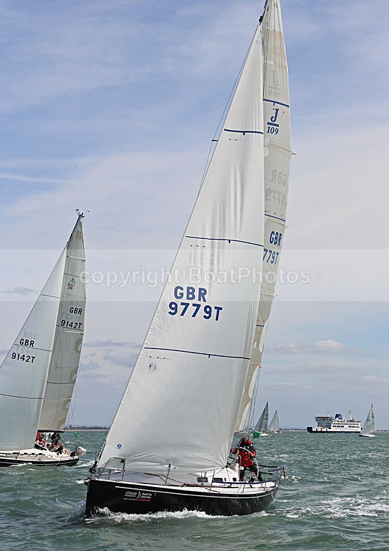 130601 GBR9779T WT7A9742 - ROUND THE ISLAND RACE - 1st June 2013