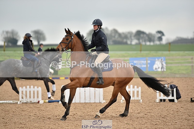 240331A-114802-00816 - 1.05m First Round