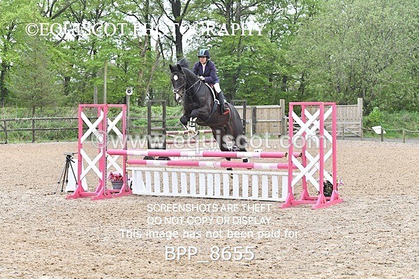 BPP_8655 - CLASS 24 SUN Senior BritiNovice/ 90cm Open