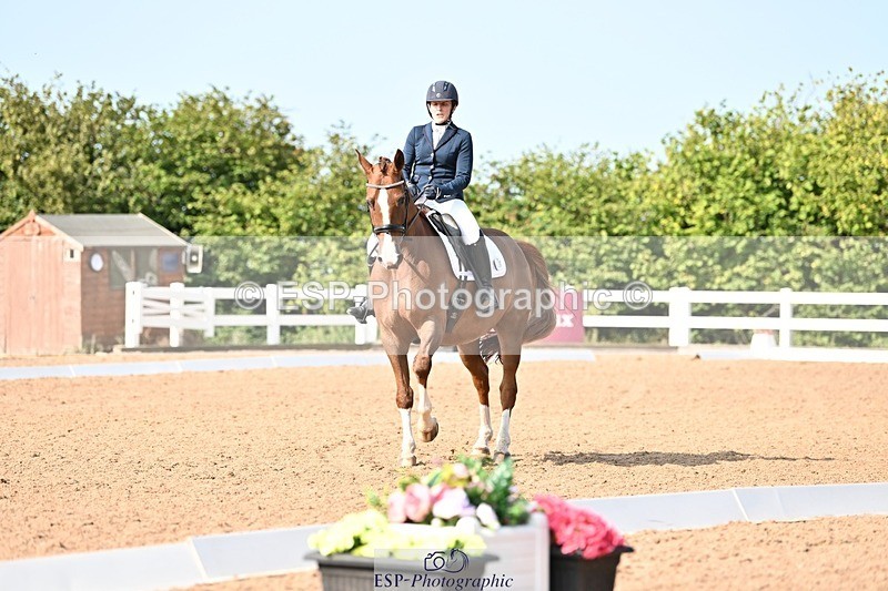 250815-100004-00253 - 026-Pippa.MorganDavinci.Vl