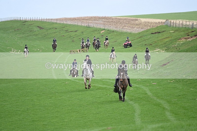 WJ6_9226 - Line Three