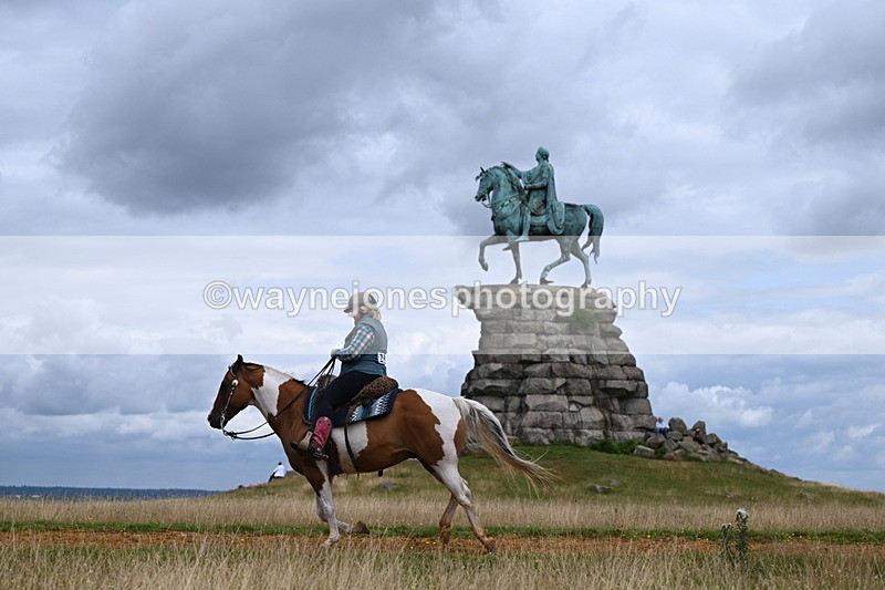 DSC_7080 - Time at Statue 12:45 to 13:15