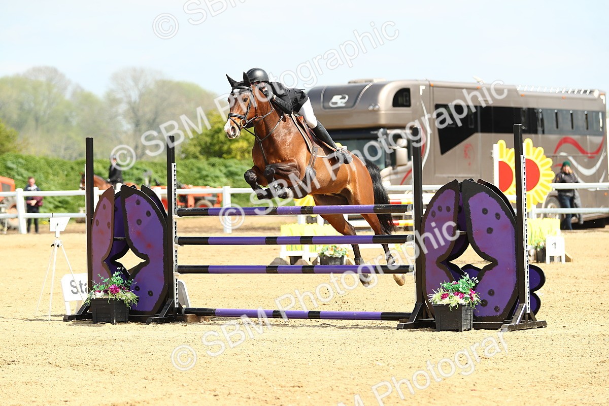 SBM_001265 - Class 5 - Senior Foxhunter 1.20m