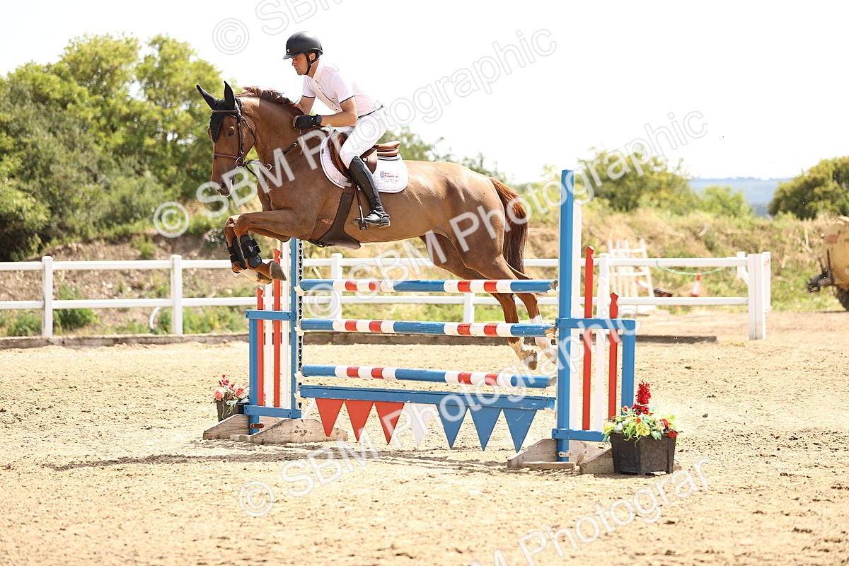 SBM_000721 - Class 15 - Redpost Equestian Senior Foxhunter - 1.20m
