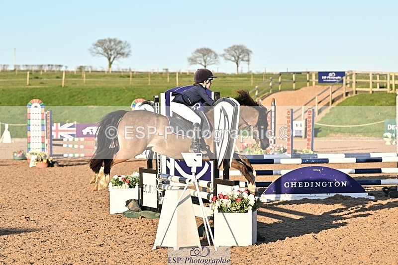 250401-183604-00722 - 80cm Classes