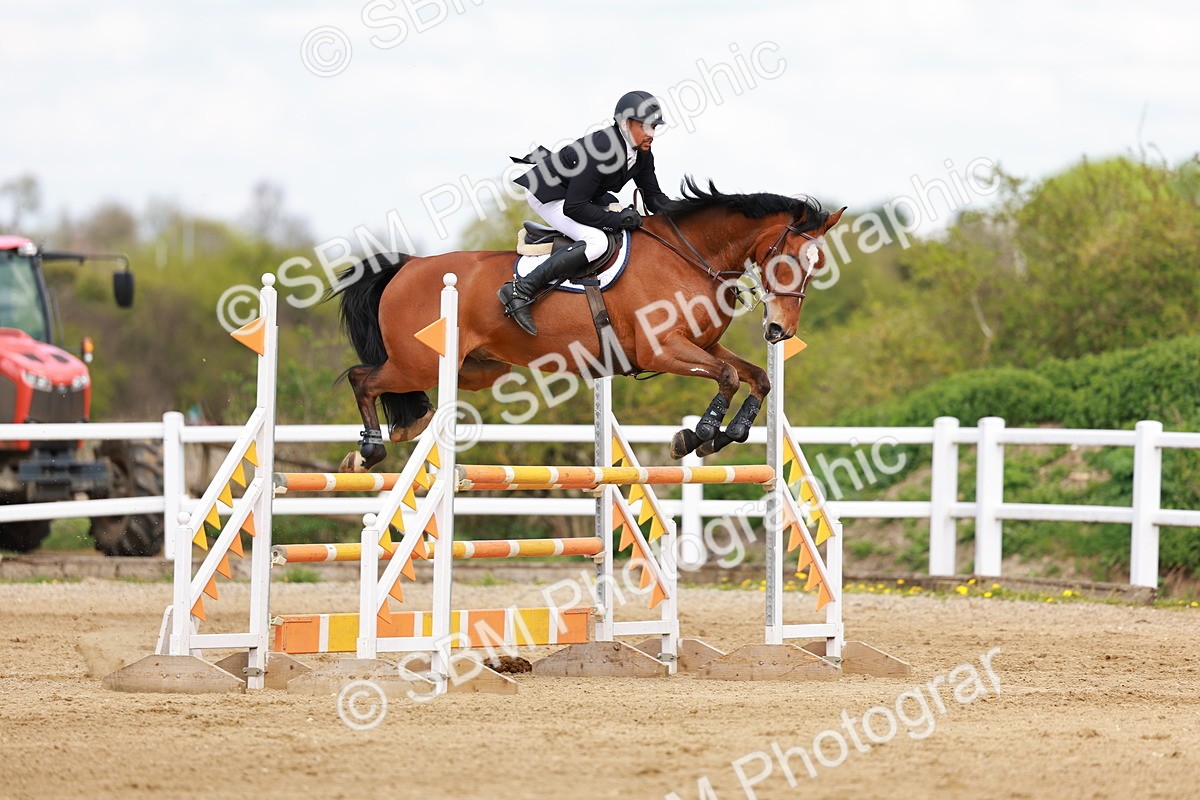 SBM_002224 - Class 4 - Senior Newcomers - 1.10m