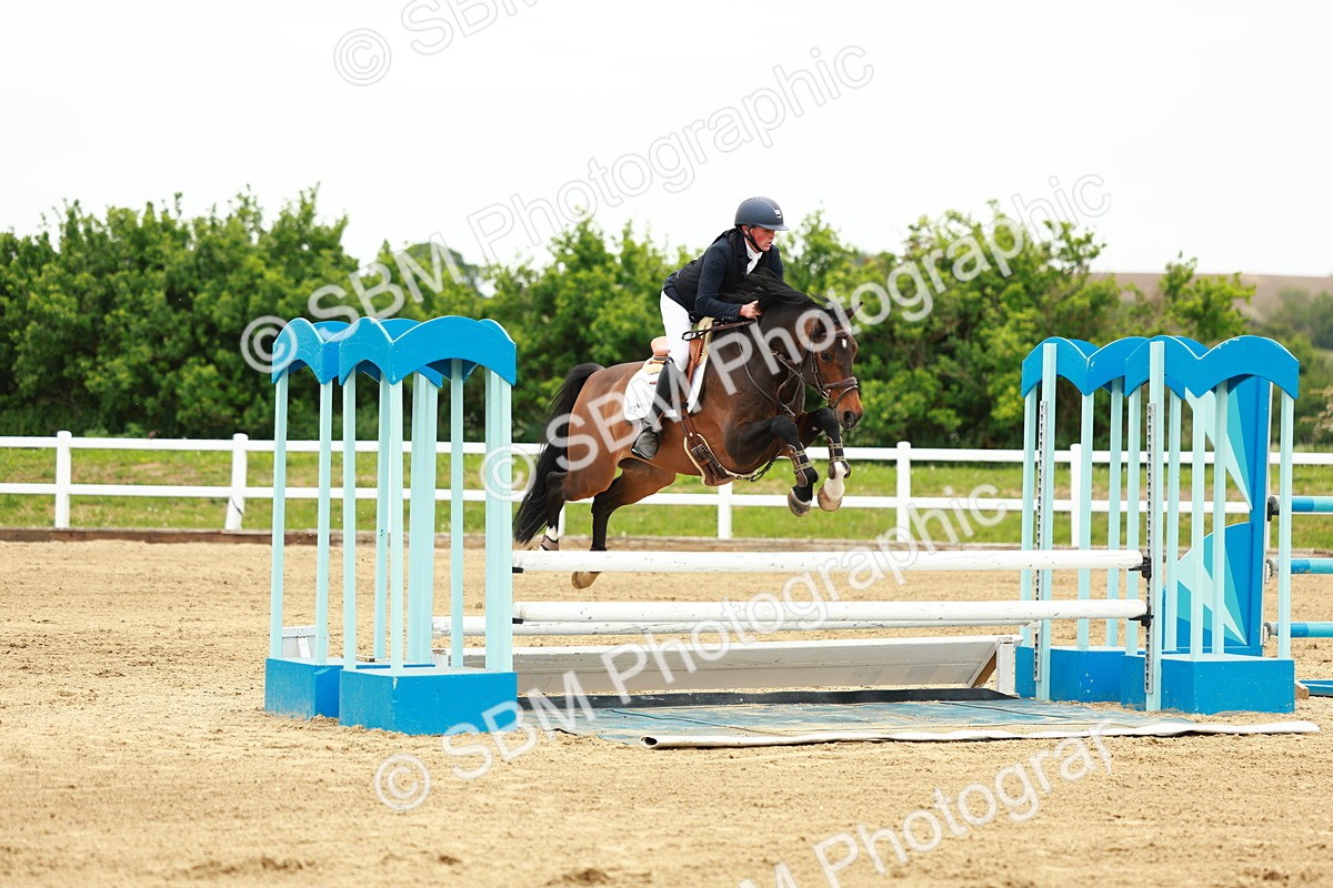 SBM_001101 - Class 4 - Senior Newcomers - 1.10m