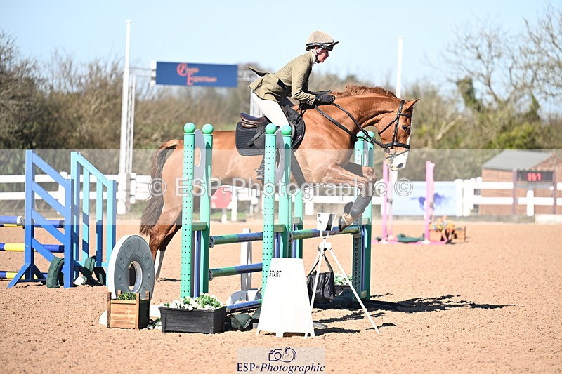 260318B-105409-00189 - Clear Round & Brit Nov 90cm