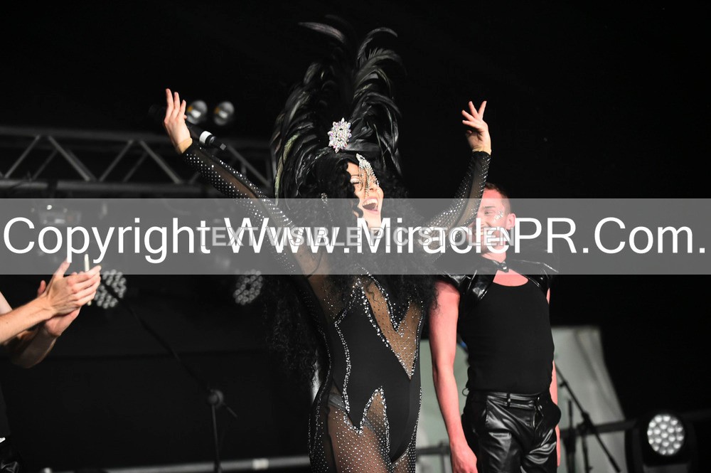 SH4_7090 - The Cher Experience