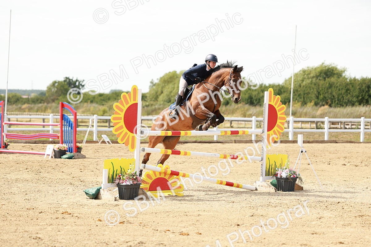 SBM_008124 - Class 4 - Senior Foxhunter - 1.20m Open