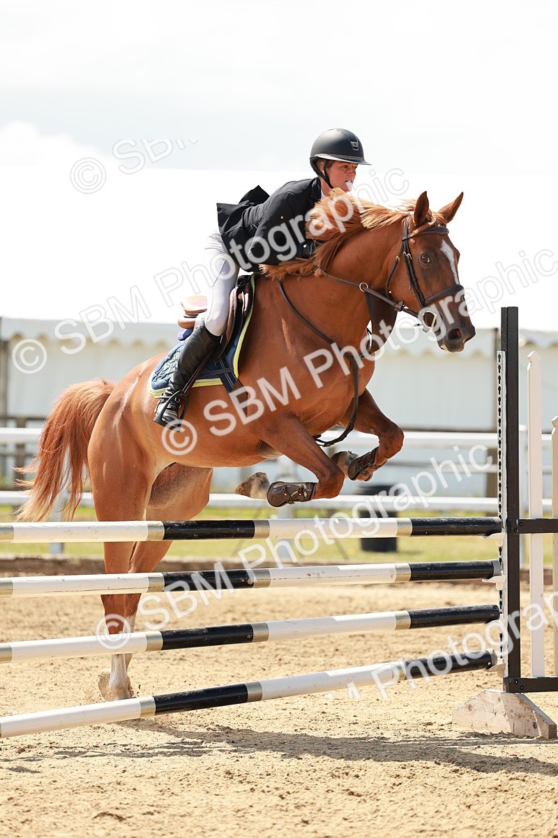 SBM_007122 - Class 2 - Senior Discovery - 1.00m Open