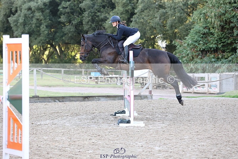 250831A-080834-08570 - Cls 40 Snr Newcomers