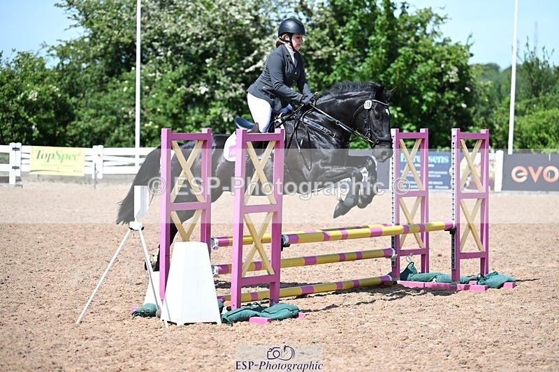 260523-111608-00312 - Cls 16+17 Club and Schools 70cm