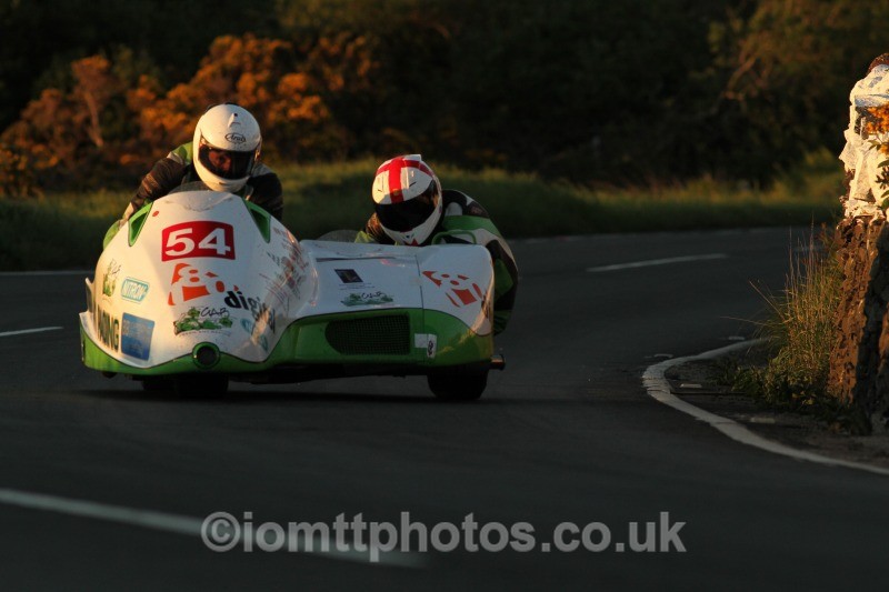 Anthony Eades / Ian Greensmith - Monday Practice - Sidecars