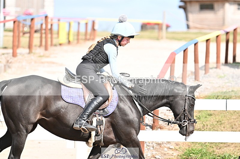 250821B-160354-00646 - Group B - Danielle