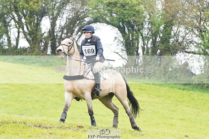 250418-145940-05367 - 169-Chloe.Dunn-TOWERHILL.SHAMIE