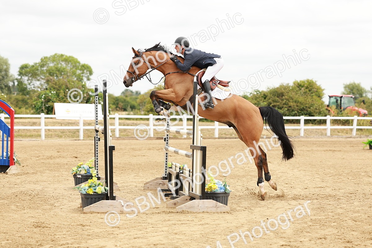 SBM_017670 - Class 21 - Senior Newcomers Championship 2d Rd