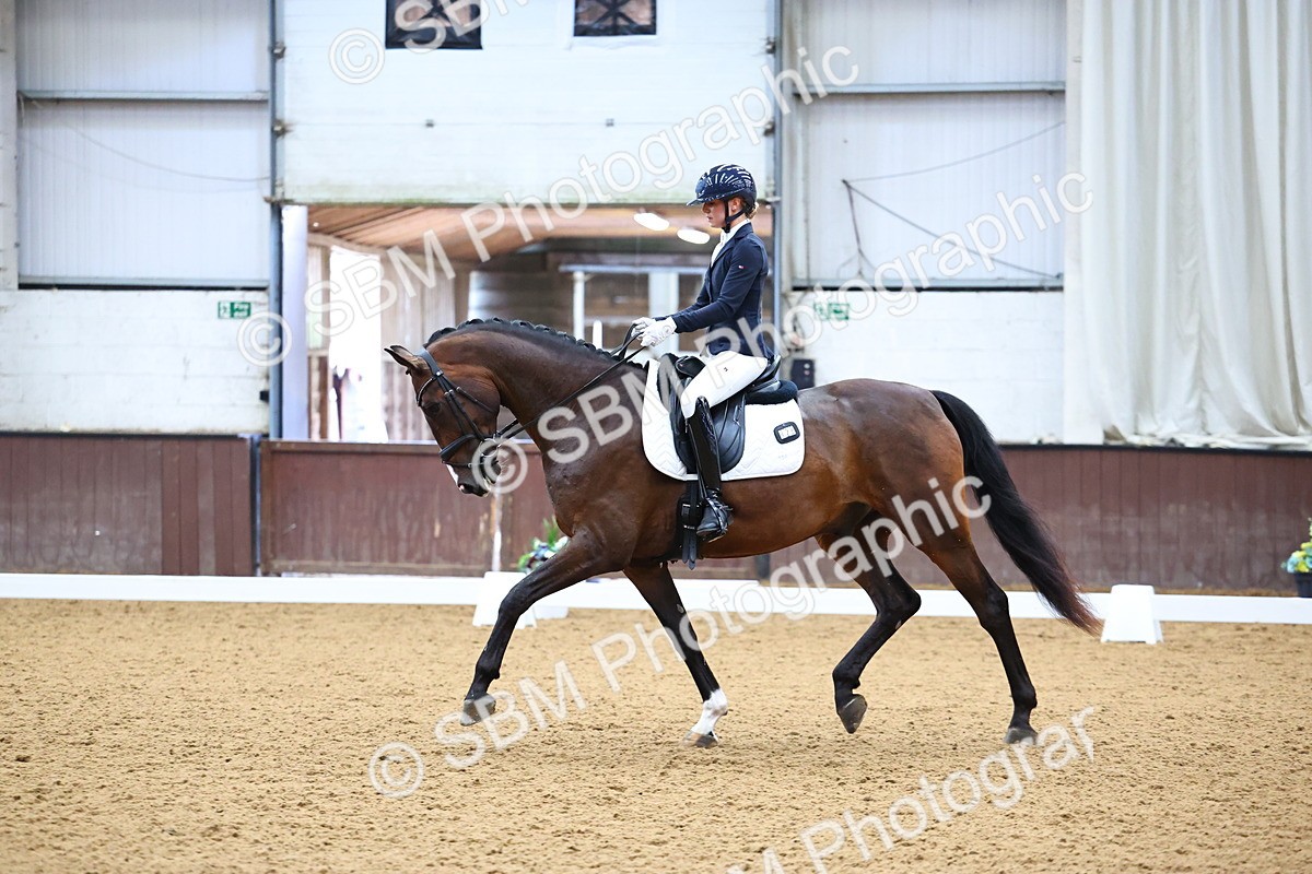 SBM_005552 - Class 5 - Novice 6 - 9.30-10.33